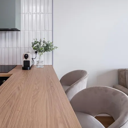 Apartment Fabryczna Signature By Bookinghost Lodz